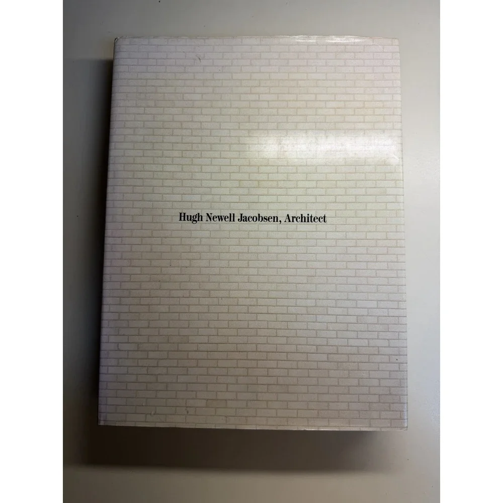 Hugh Newell Jacobsen Architect Monograph 1988 1st Ed Massimo Vignelli Design HC